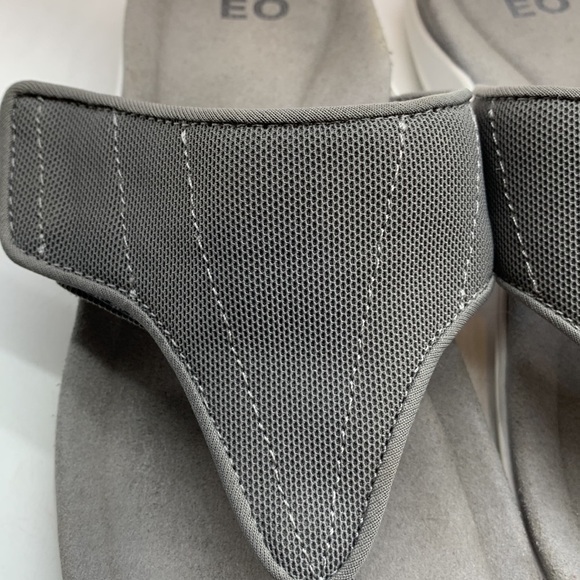 Abeo Bio system Gray White Bueey BW 0481 Flio Flop Thong Sz 7.5N. FFT0489F - Picture 3 of 8